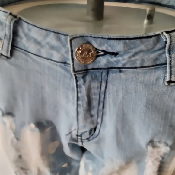 Women's Distressed and Ribbed Jeans Size 11 - Picture 6 of 9